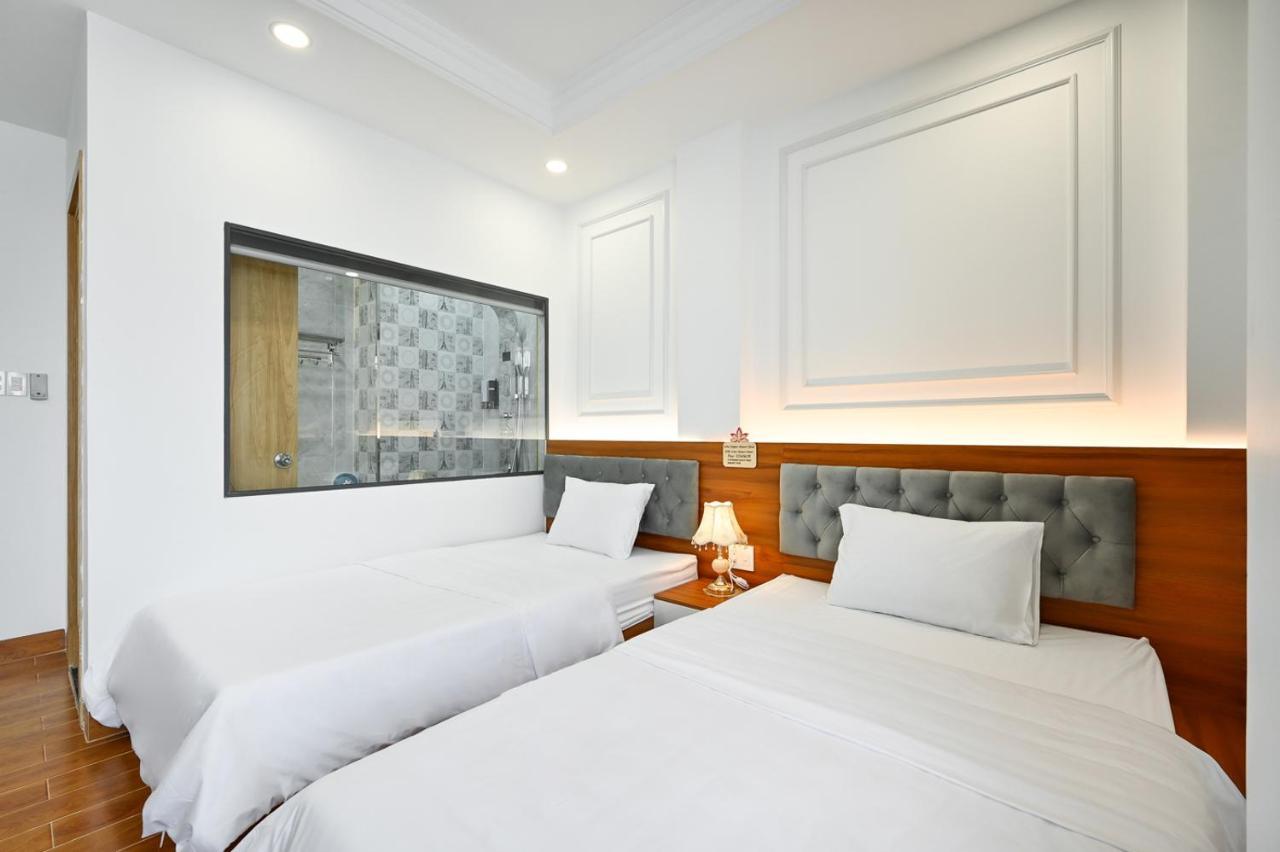 Lotus Airport Hotel Saigon Ho Chi Minh City Bagian luar foto